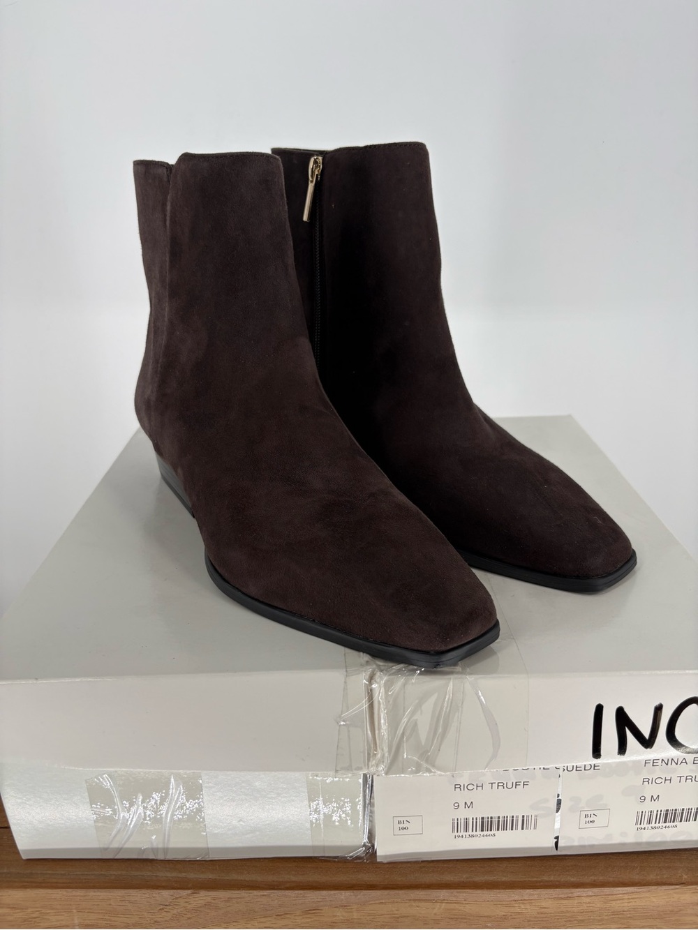 New INC WOMENS Suede  Ankle Boots - Dark Brown size 9 M